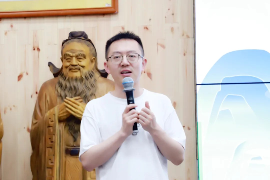 1721983290118789.jpg 1721983290118789.jpg