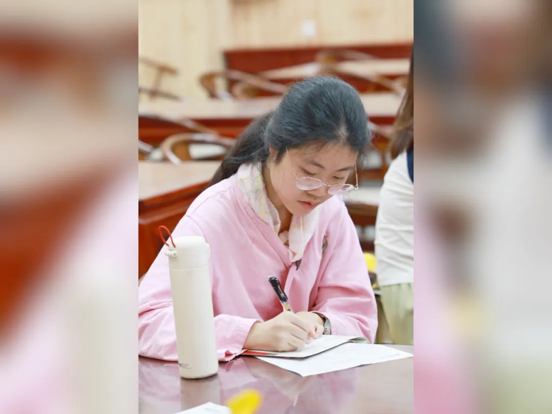 1729414210132692.jpg 1729414210132692.jpg