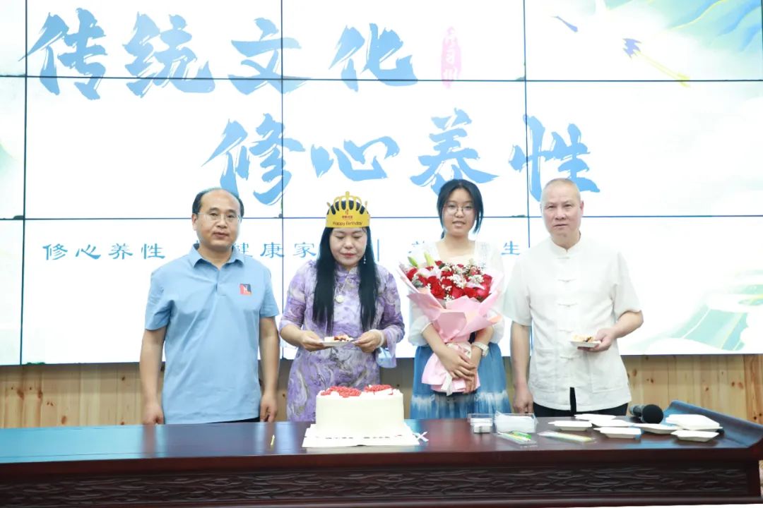 1748420756439741.jpg 1748420756439741.jpg