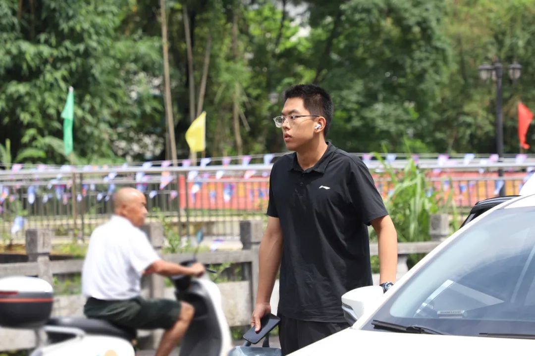 1756341676118944.jpg 1756341676118944.jpg