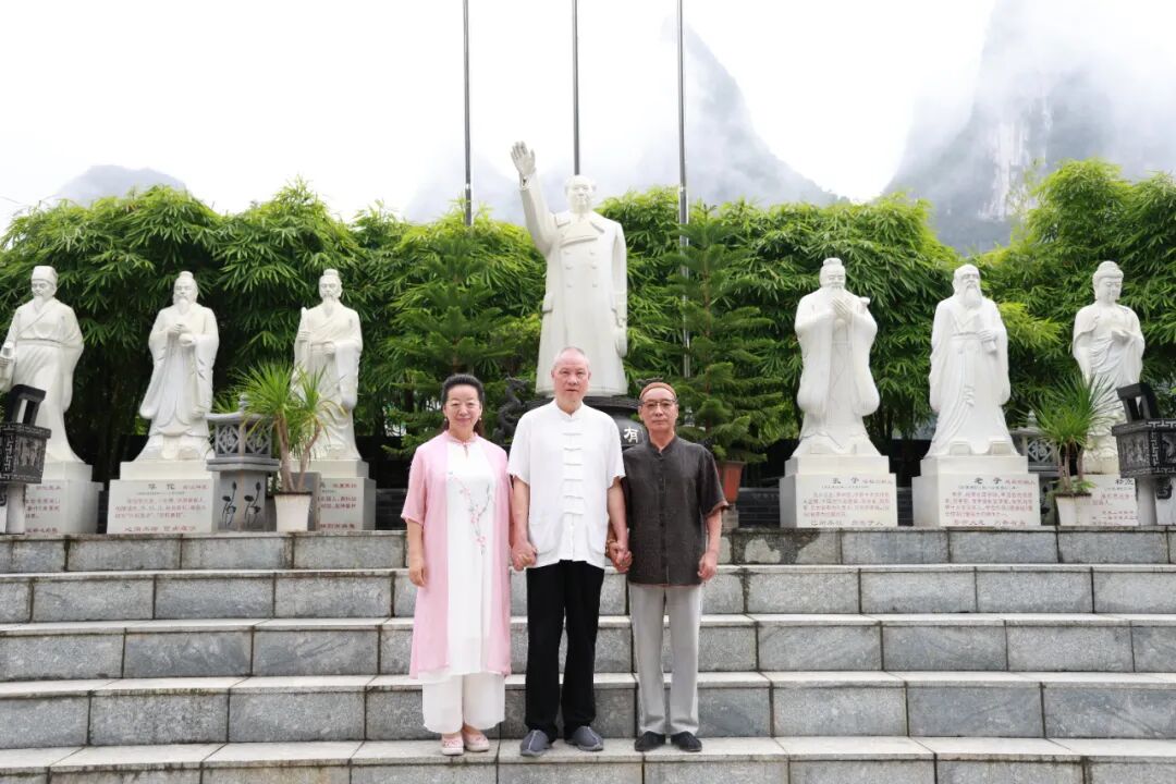 1758174831178366.jpg 1758174831178366.jpg