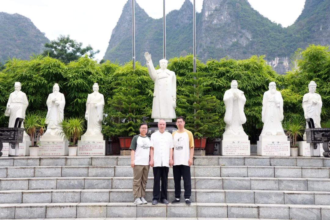 1759114324680891.jpg 1759114324680891.jpg